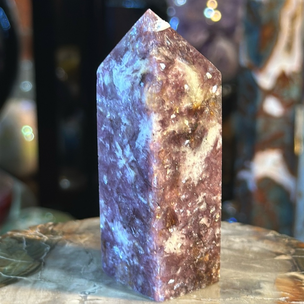🔥SALE🔥 Mica 4 Sided Crystal Point With Flash!